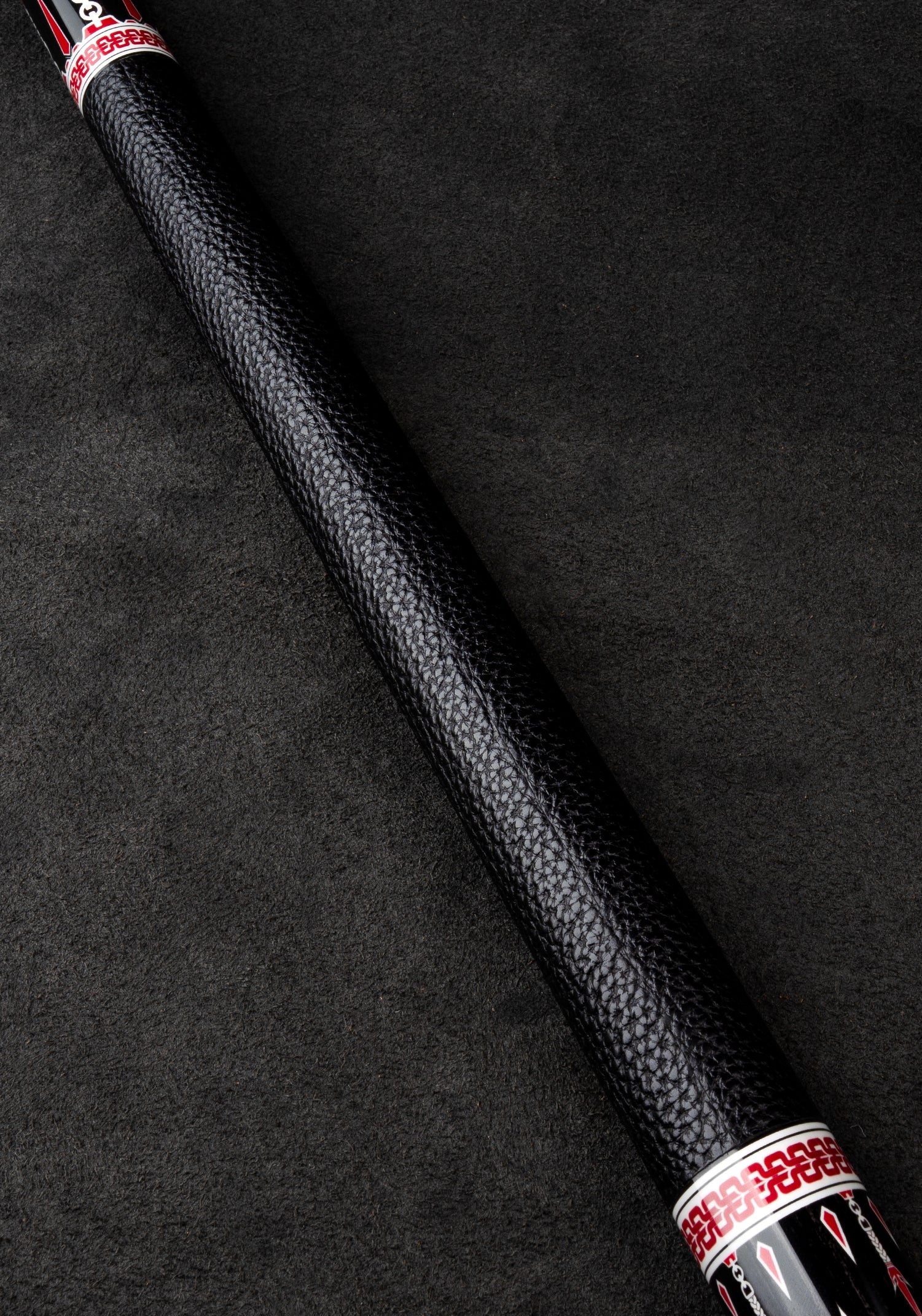 Re:venant Carbon Pool Cue, Hard Maple Cue Butt, Genuine Leather Wrap